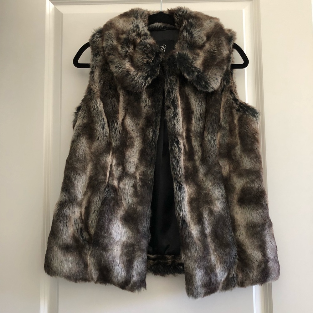 Rachel Zoe Faux Fur Vest Xs Nwot - image 1